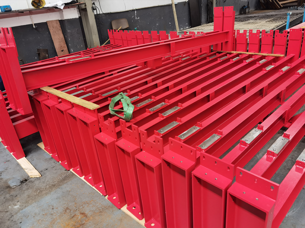 鋼結(jié)構(gòu)裝備噴漆加工